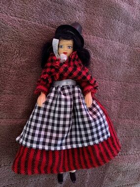 Rare vintage collectible is a Peggy Nisbet "Wales" BR/301 costume doll